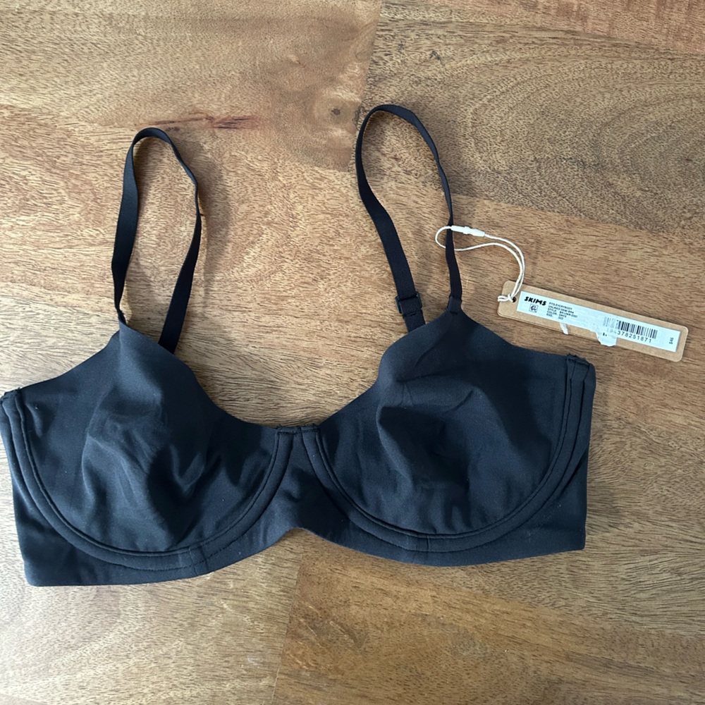 SKIMS Fits Everybody Unlined Demi Bra Onyx